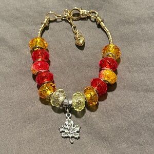 🖤 Handmade Fall Colors with Leaf Beaded Charm Bracelet